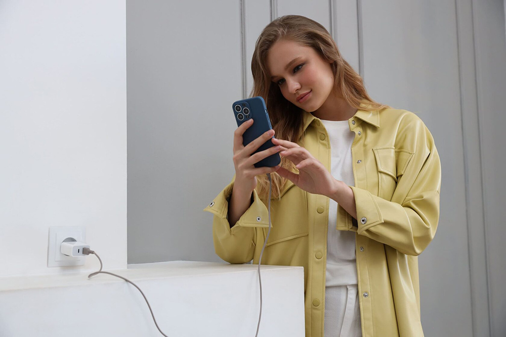 СЗУ Rocket Space Pro USB-A|USB-C 20W PD QC 3.0 Белое: купить по цене ...