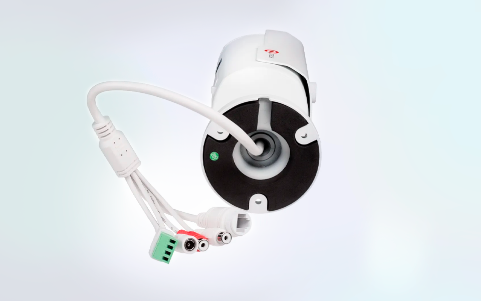 IP-камера QTECH "цилиндр" QVC-IPC-R201AV (2.8-12): купить по цене 19 ...