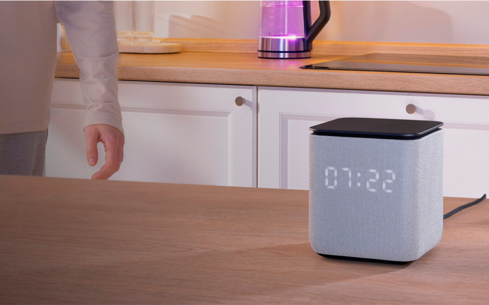 Умная колонка Яндекс Станция Миди с Zigbee Черная: купить по цене 14 ...